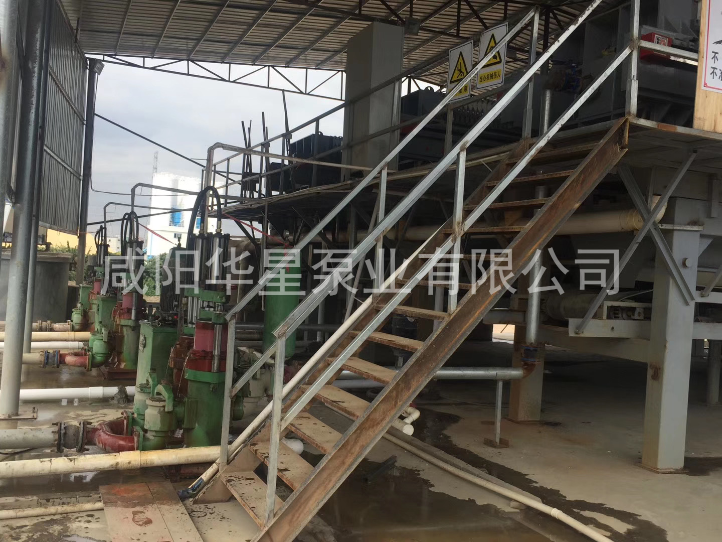 壓濾機入料泵結構簡單、易維修、結構設計