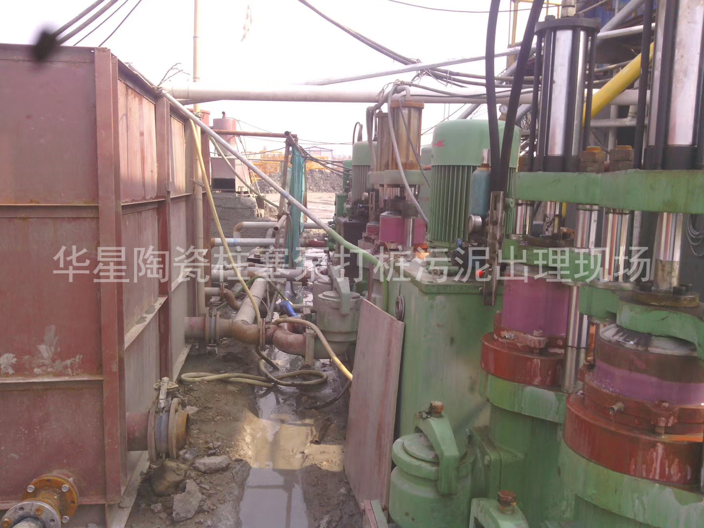 陶瓷柱塞泵使用現(xiàn)場房地產打樁污泥出理